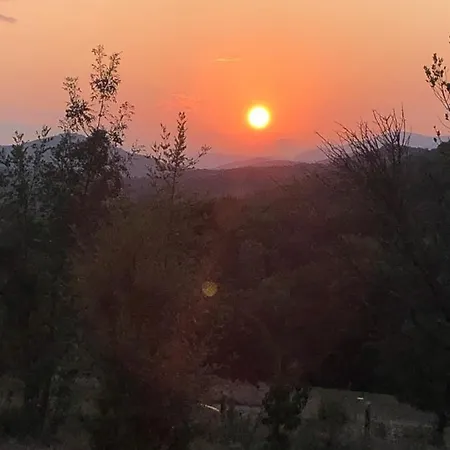 Domaine De Montbarri Nocleg ze śniadaniem 3*