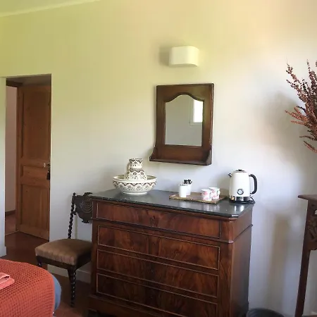 Domaine De Montbarri Bed & Breakfast *