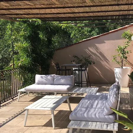 Bed & Breakfast Domaine De Montbarri La Tour-sur-Orb