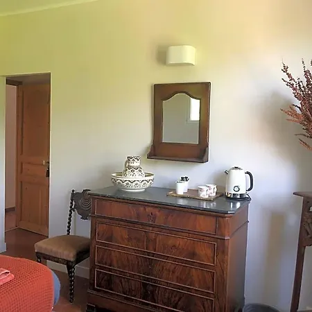 Bed & Breakfast Domaine De Montbarri 3*