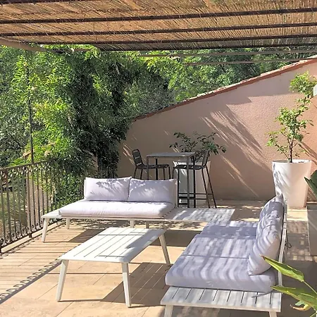 Domaine De Montbarri 3* La Tour-sur-Orb
